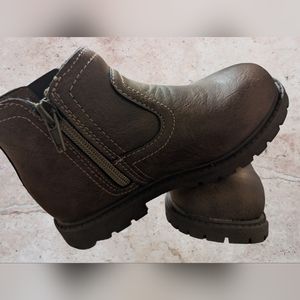 Carter's Cooper Style Brown Boots